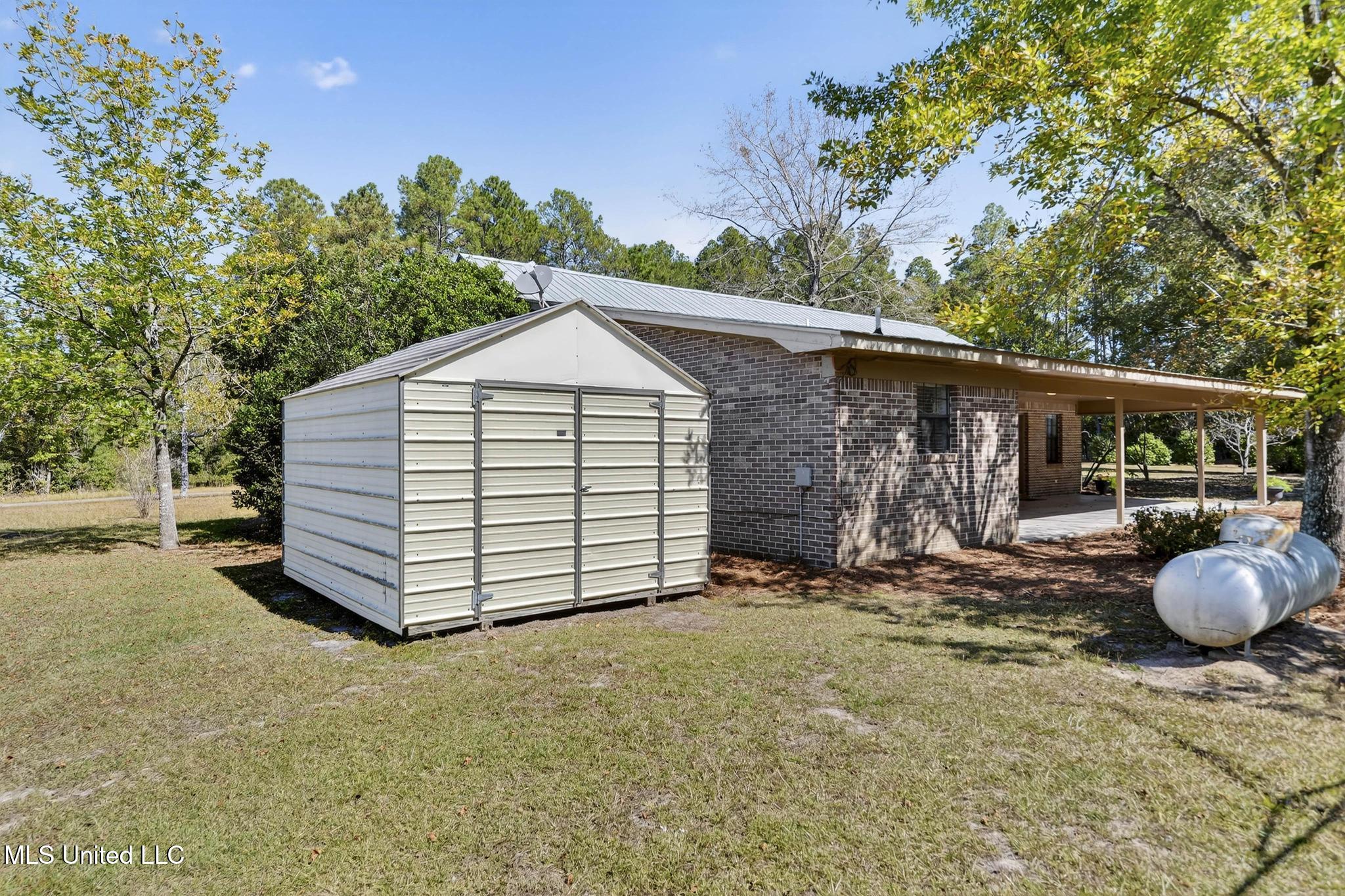 269 Howell-Mill Road Lucedale, MS 39452 - Photo 18 of 21 018