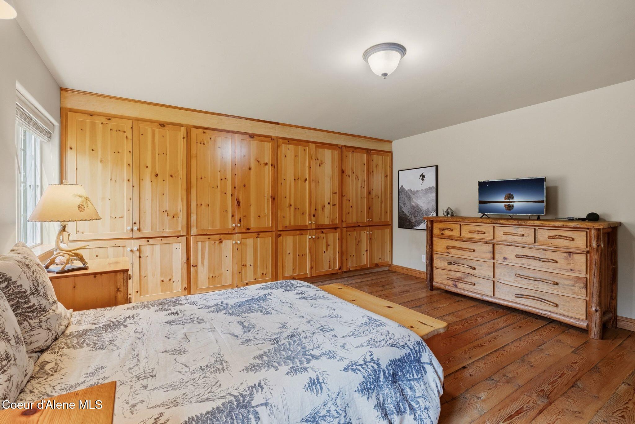 235 Kiebert Loop Hope, ID 83836 - Photo 45 of 97 Bedroom