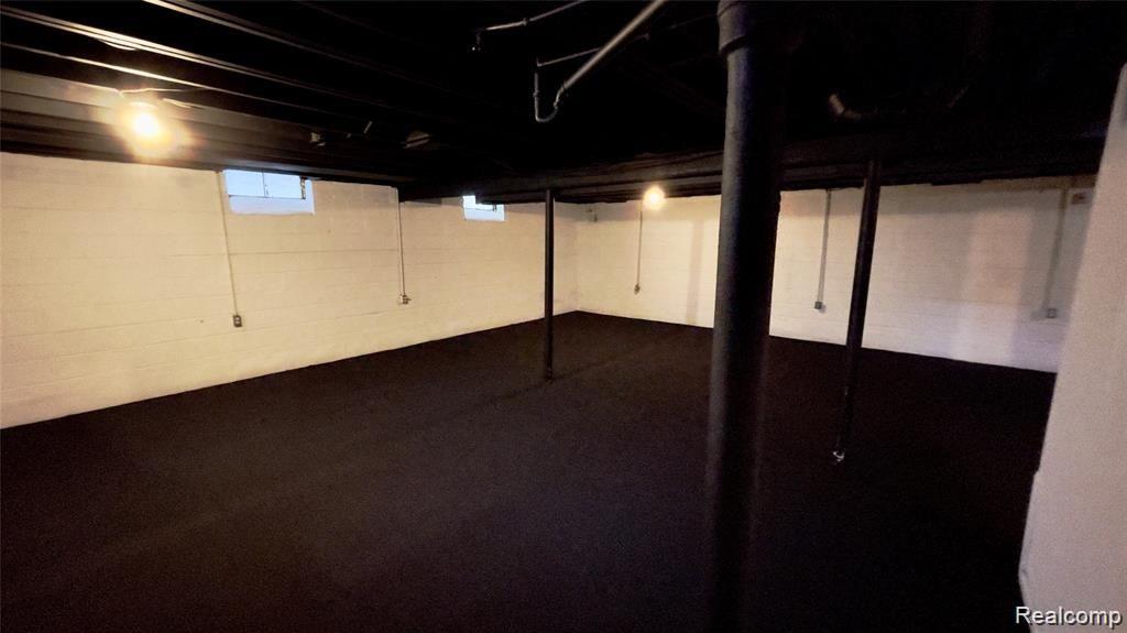 15057 Inkster Road Livonia, MI 48154 - Photo 35 of 38 C0E35F18-BC15-4404-95EF-C53E8E010DDC.jpeg