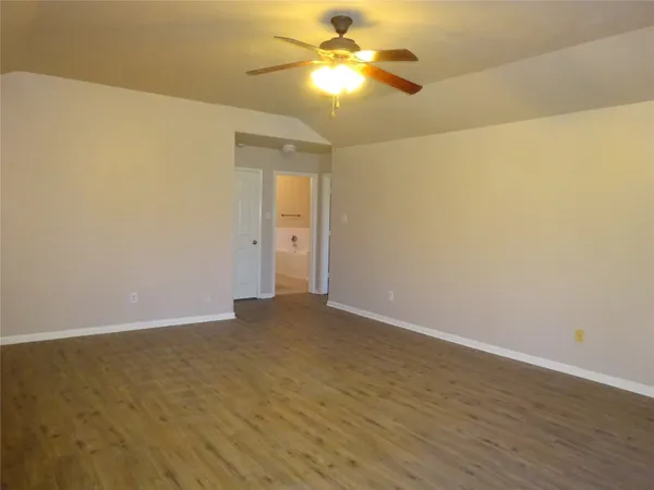 $1,700 | 4918 Landward Lane, Houston, TX 77086