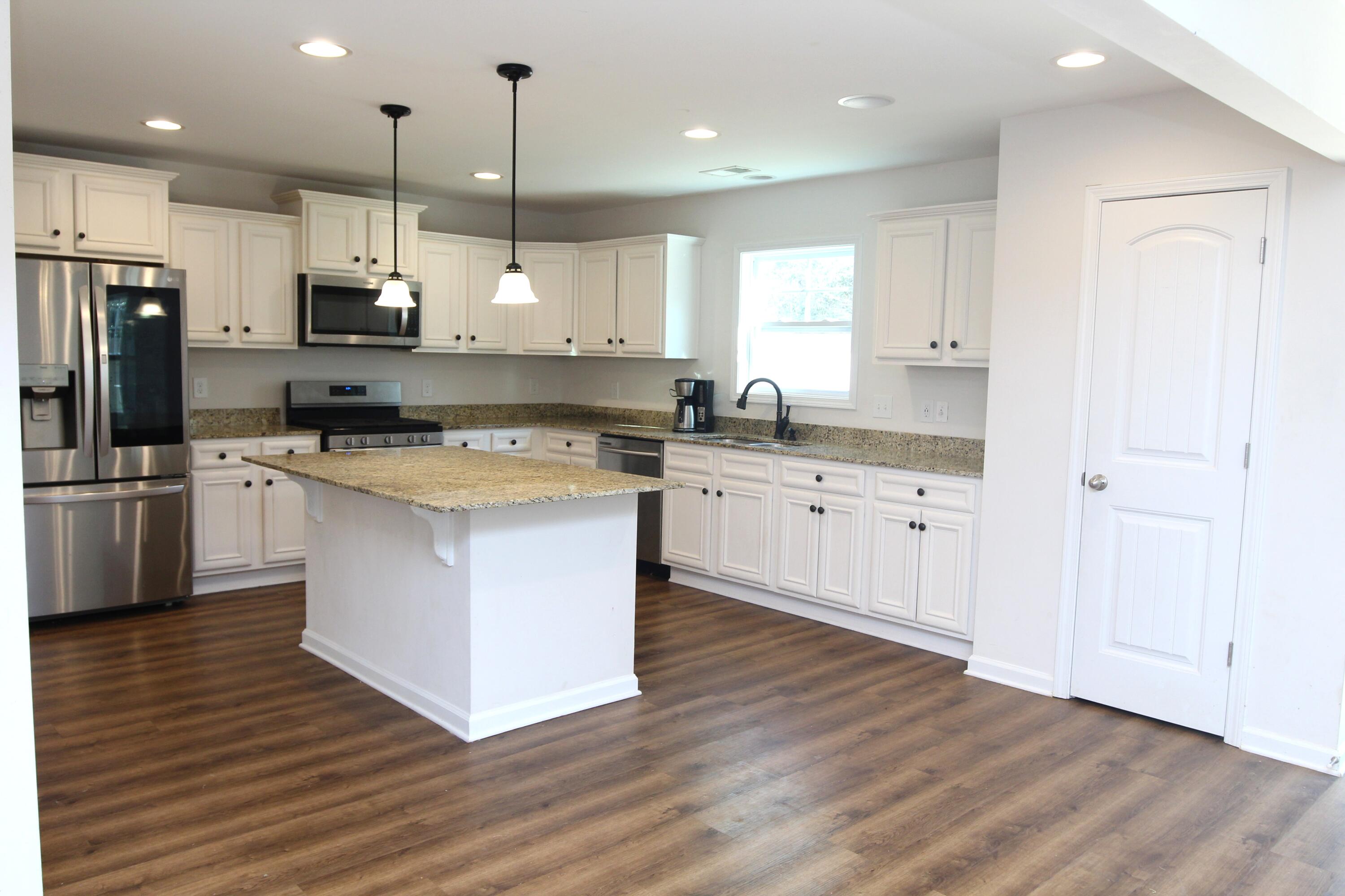 155 Whitetail Circle Sumter, SC 29154 - Photo 26 of 81 kitchen