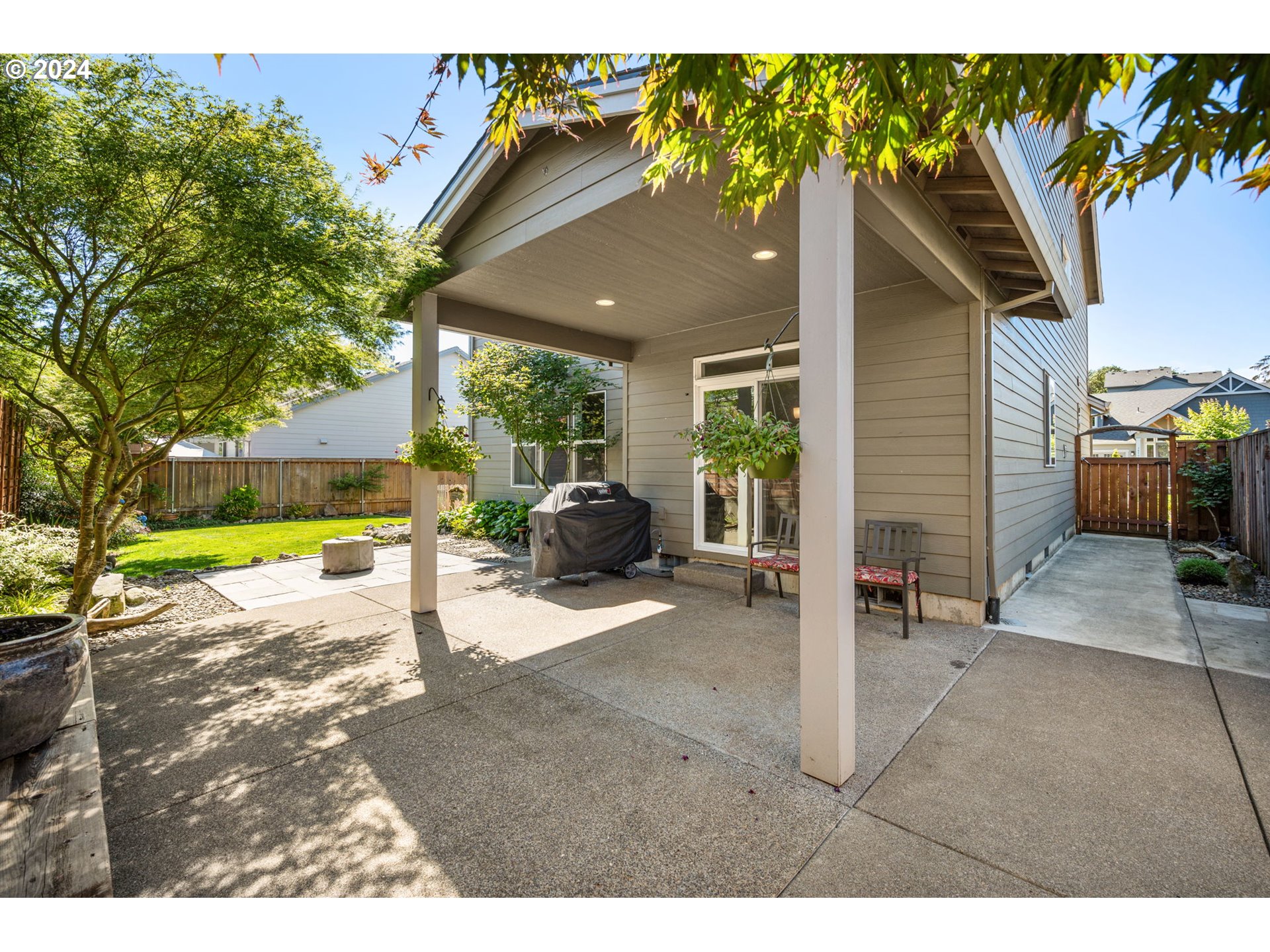38331 Juniper Street Sandy, OR 97055 - Photo 36 of 42 Covered Patio