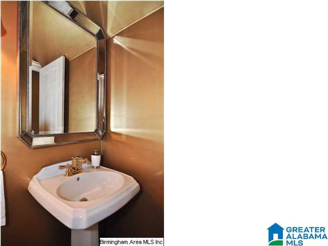 3317 Overbrook Road Birmingham, AL 35213 - Photo 14 of 32