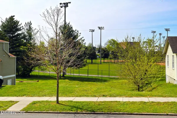 $124,900 | 1706 Woodbine Avenue, Knoxville, TN 37917