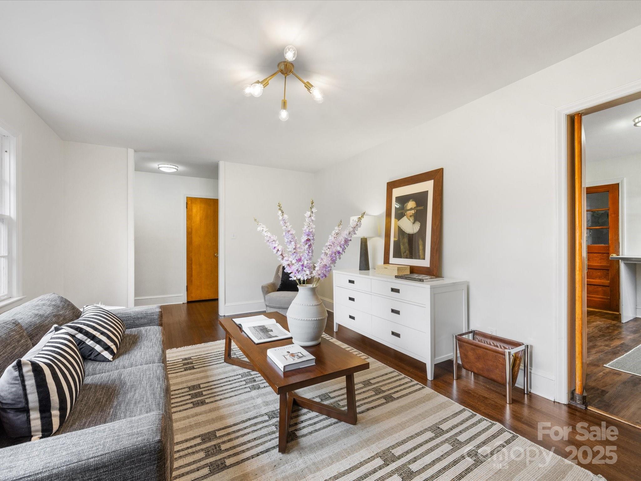 2908 Enfield Road Charlotte, NC 28205 - Photo 6 of 32 a living room with furniture