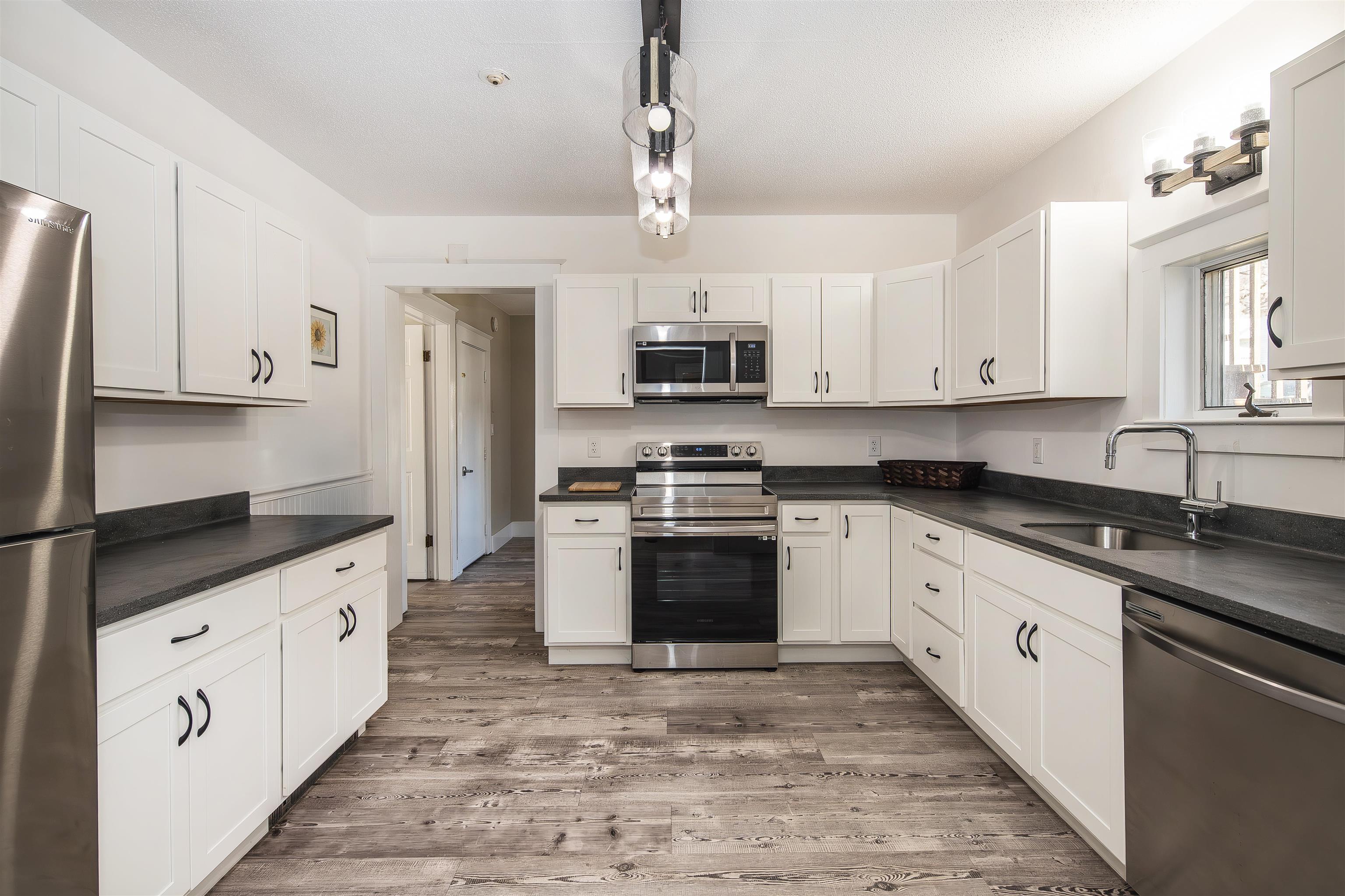 7 Royce Street Rutland, VT 05701 - Photo 13 of 37