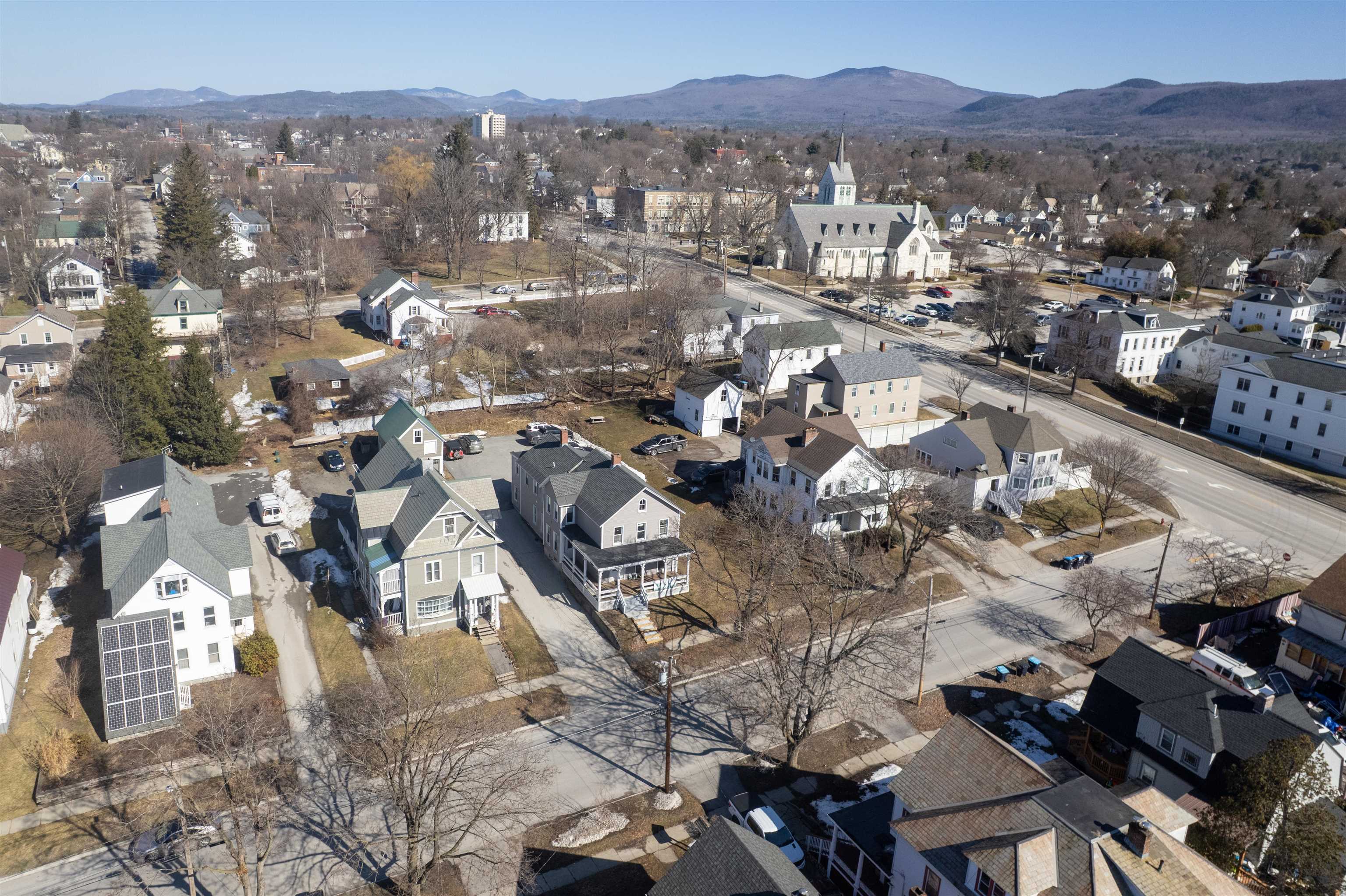 7 Royce Street Rutland, VT 05701 - Photo 2 of 37