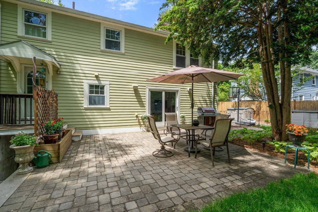 3 Berkeley Road Wellesley, MA 02482 - Photo 30 of 34