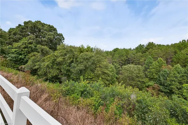 $329,500 | 2587 Highway 8, Danbury, NC 27016