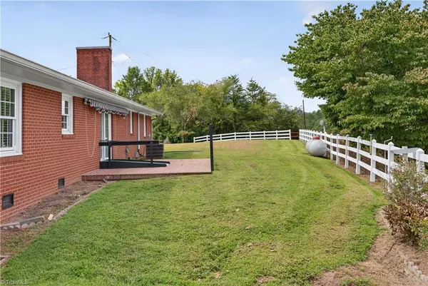 $329,500 | 2587 Highway 8, Danbury, NC 27016