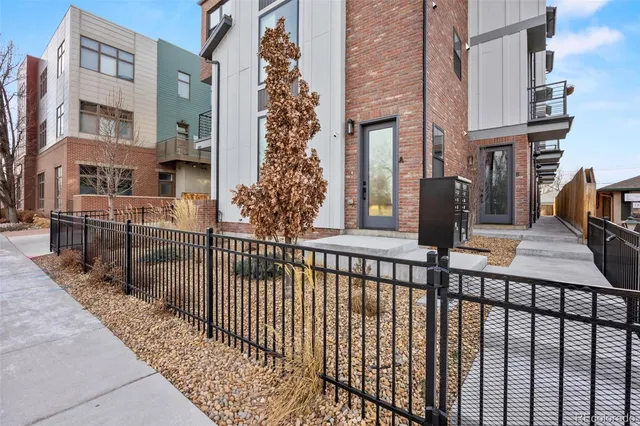 $674,900 | 5423 South Prince Street, Unit A, Littleton, CO 80120