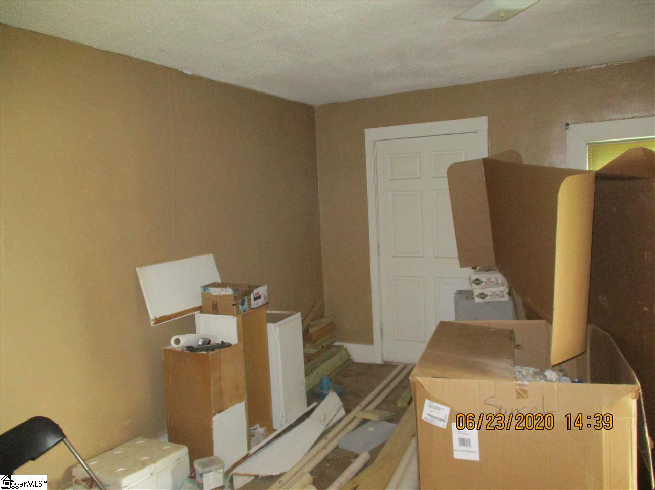 204 Ackley Road Greenville, SC 29607 - Photo 17 of 26
