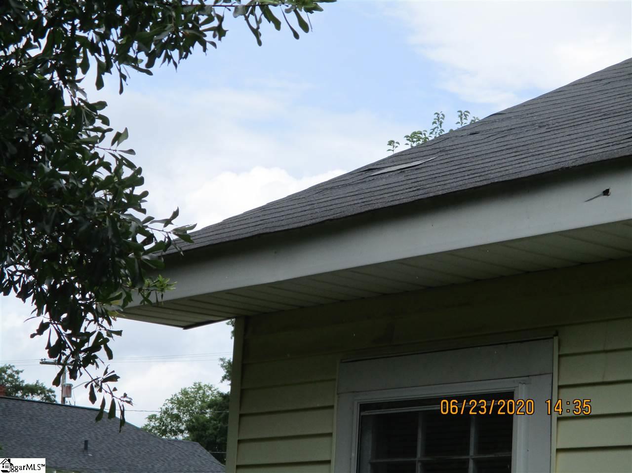 204 Ackley Road Greenville, SC 29607 - Photo 7 of 26
