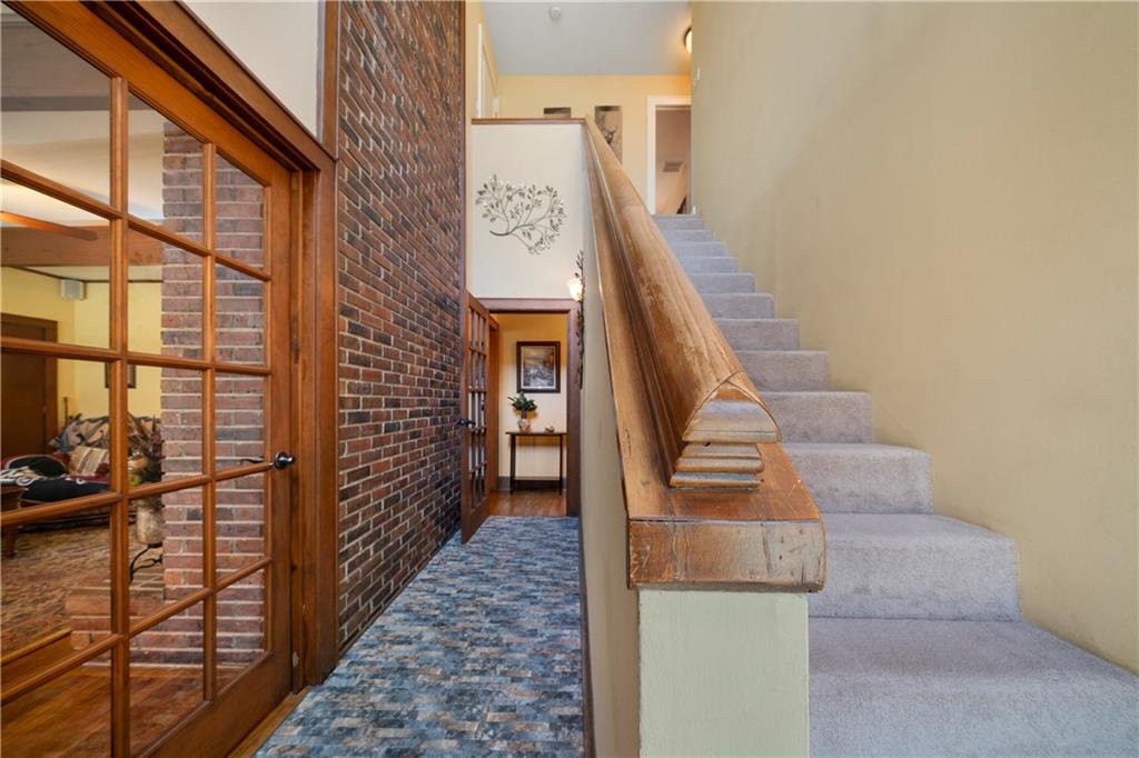 31 Coventry Drive Southeast Rome, GA 30161 - Photo 11 of 57 a view of an entryway