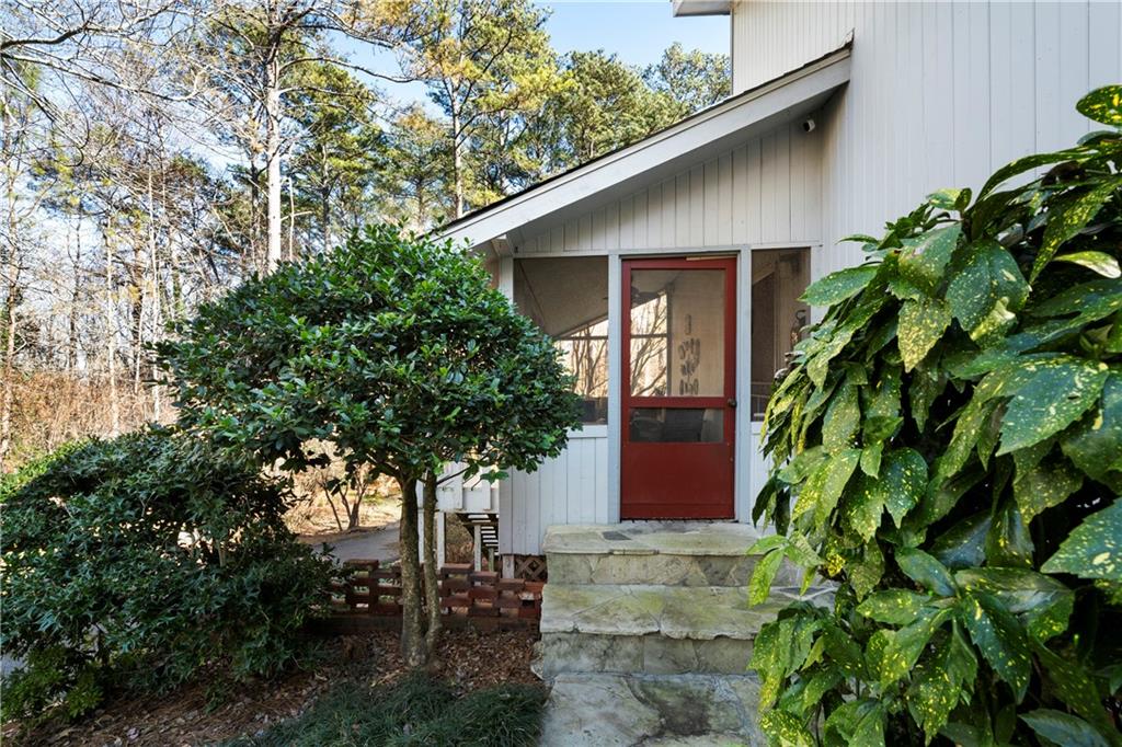 31 Coventry Drive Southeast Rome, GA 30161 - Photo 7 of 57 a house with a tree in front of it