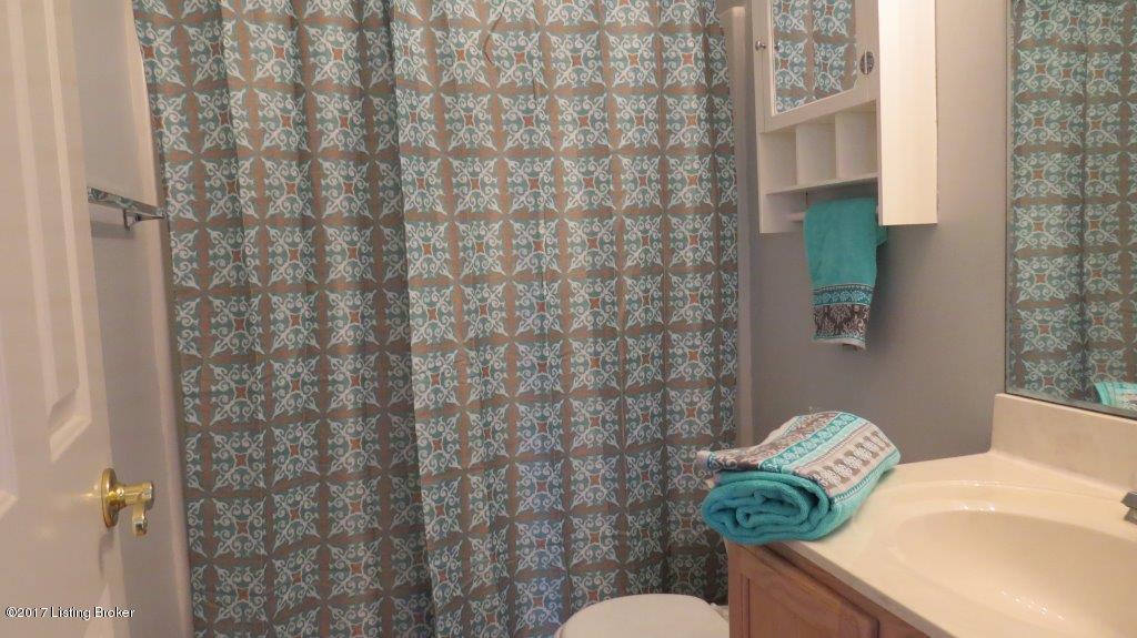8328 Lacevine Road Louisville, KY 40220 - Photo 12 of 38 IMG_0029