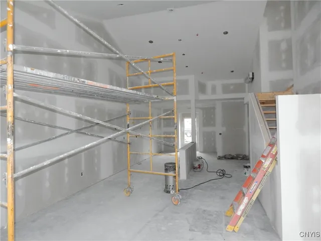 $399,900 | 5302 Bunker Hill Way, Syracuse, NY 13207