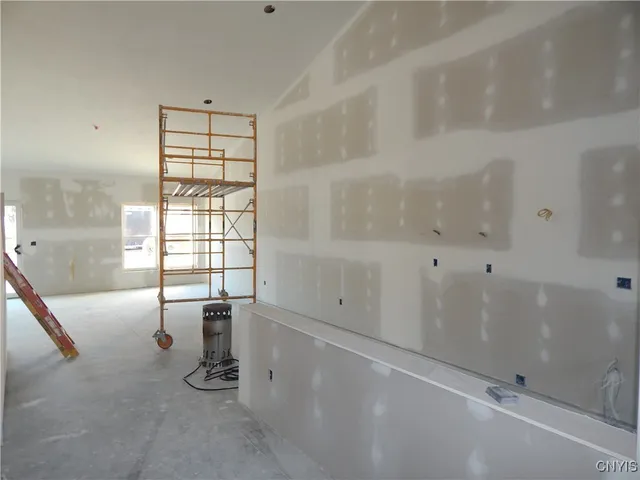 $399,900 | 5302 Bunker Hill Way, Syracuse, NY 13207