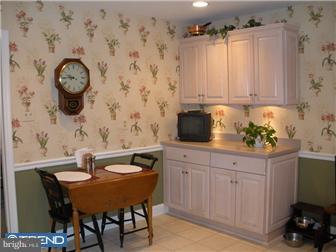 42 Brookmead Road Wayne, PA 19087 - Photo 5 of 11 Kitchen