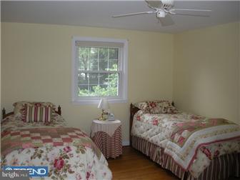 42 Brookmead Road Wayne, PA 19087 - Photo 8 of 11 Bedroom