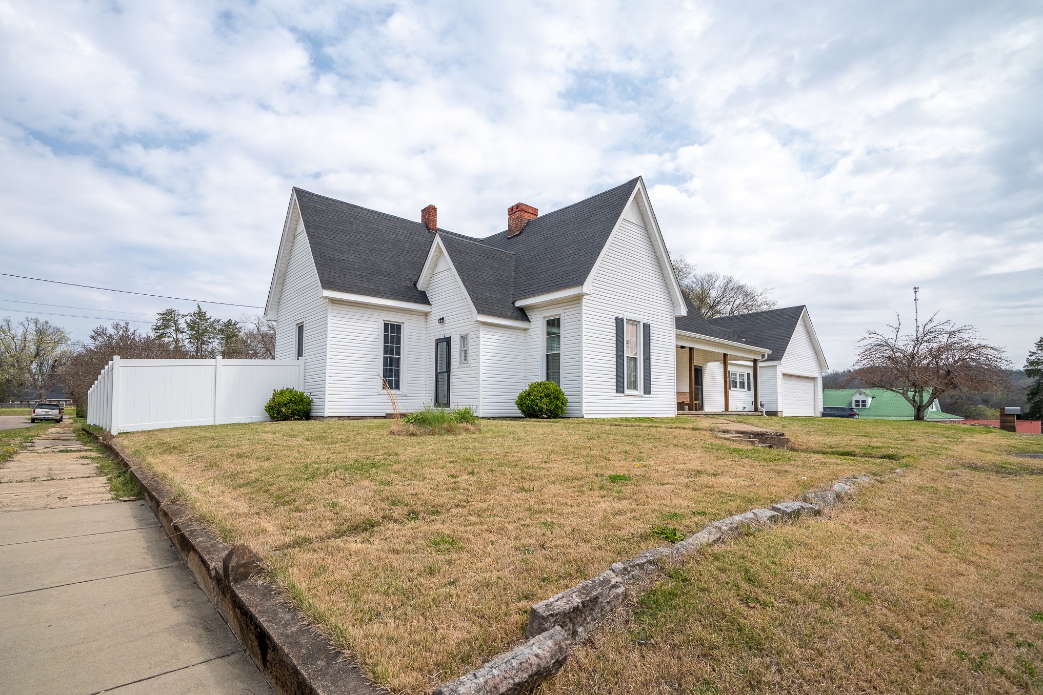 112 North High Street Waynesboro, TN 38485 - Photo 2 of 45
