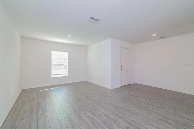 $1,929 | 429 Kensington View Drive, Winter Haven, FL 33880