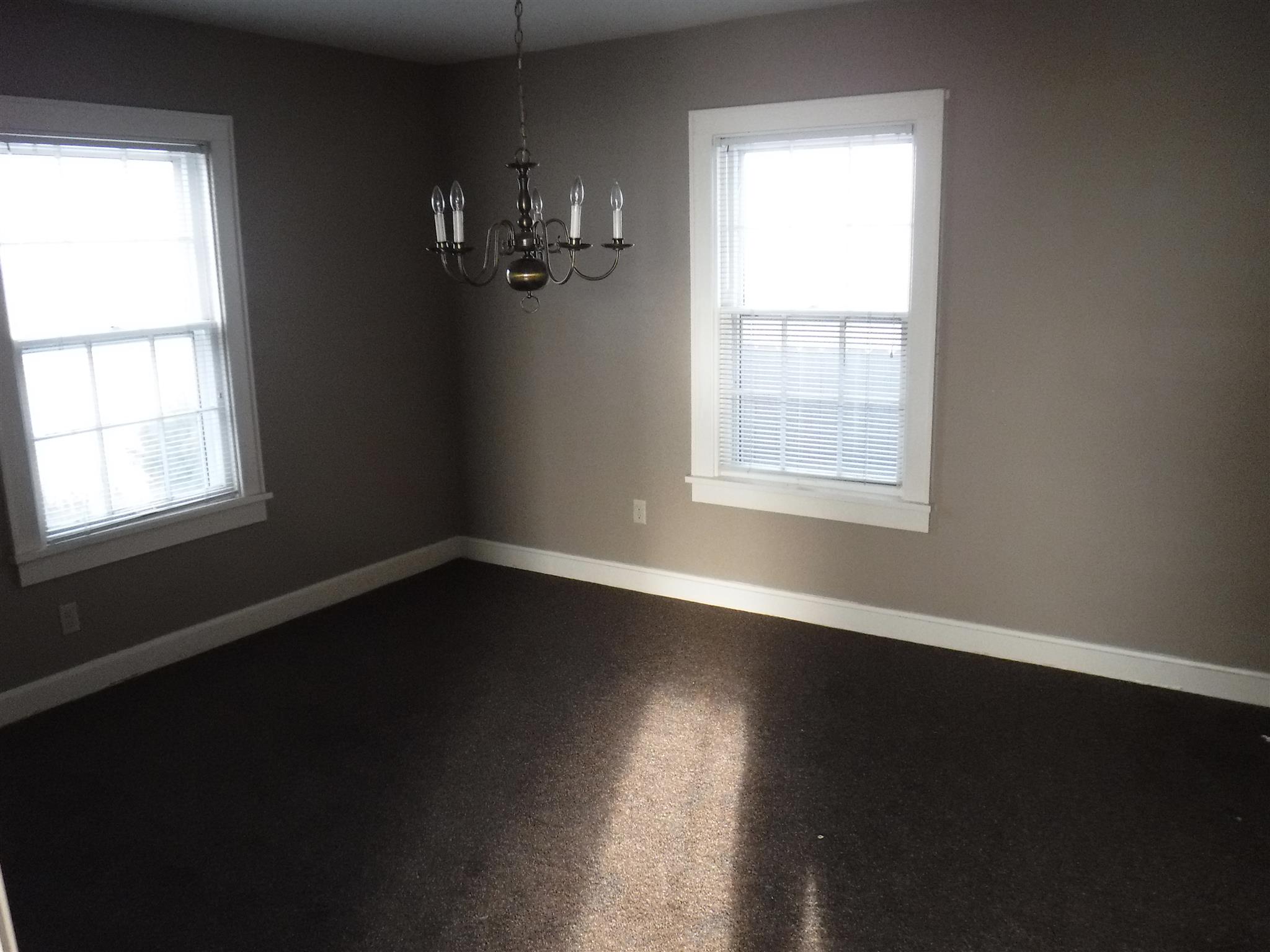134 West 5th Street Flora, IL 62839 - Photo 5 of 8 Gallery Image 5