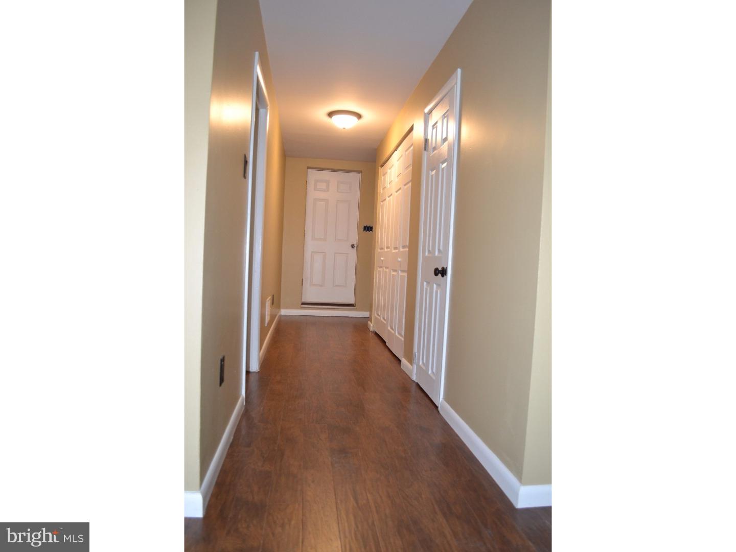 326 Grubb Road Newfield, NJ 08344 - Photo 15 of 17 Hallway
