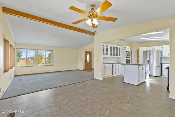 $399,900 | 6810 West Columbus Street, Yakima, WA 98903
