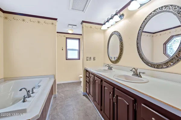 $399,900 | 6810 West Columbus Street, Yakima, WA 98903