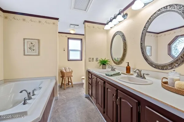 $399,900 | 6810 West Columbus Street, Yakima, WA 98903