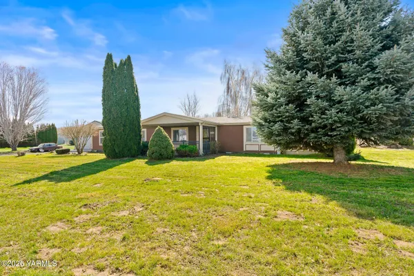 $399,900 | 6810 West Columbus Street, Yakima, WA 98903