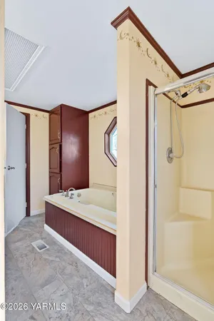 $399,900 | 6810 West Columbus Street, Yakima, WA 98903