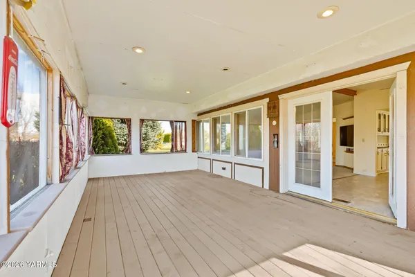 $399,900 | 6810 West Columbus Street, Yakima, WA 98903