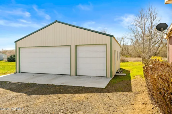 $399,900 | 6810 West Columbus Street, Yakima, WA 98903