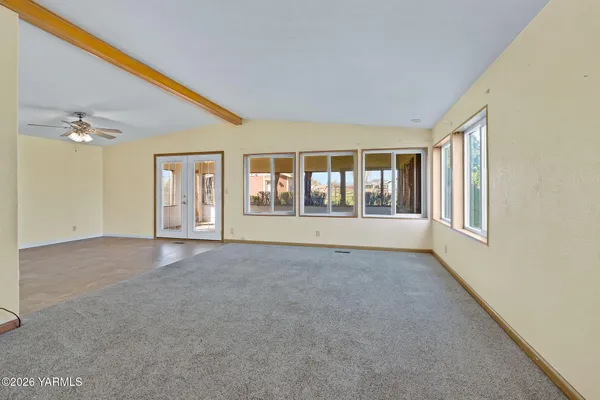 $399,900 | 6810 West Columbus Street, Yakima, WA 98903