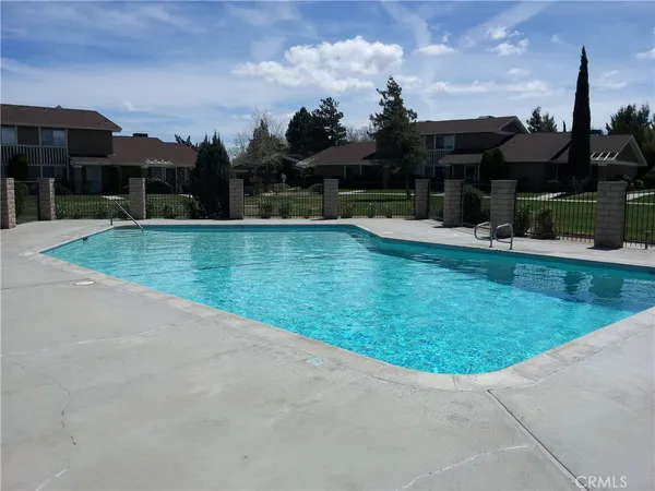 $2,600 | 2851 West Ave J4, Lancaster, CA 93536