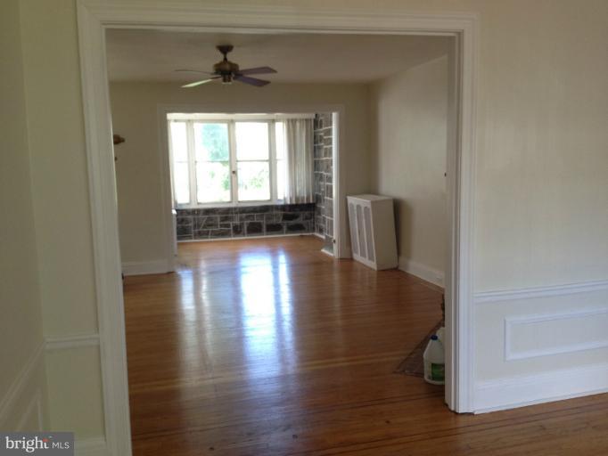 3617 Rexmere Road Baltimore, MD 21218 - Photo 2 of 12 Living Room