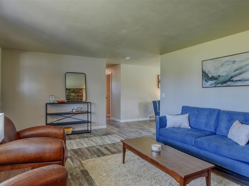 23909 East River Road Otis Orchards, WA 99027 - Photo 7 of 42 Gallery Image 7