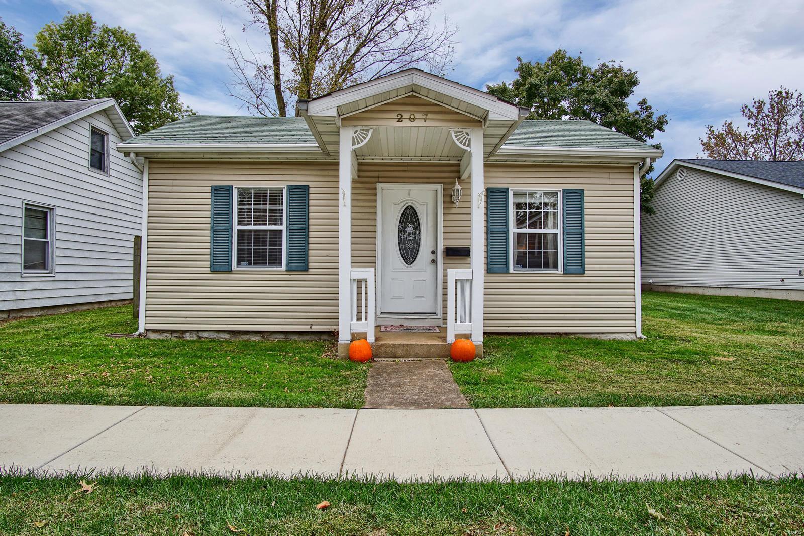 207 East 3rd Street O'Fallon, IL 62269 - Photo 1 of 22 Gallery Image 1