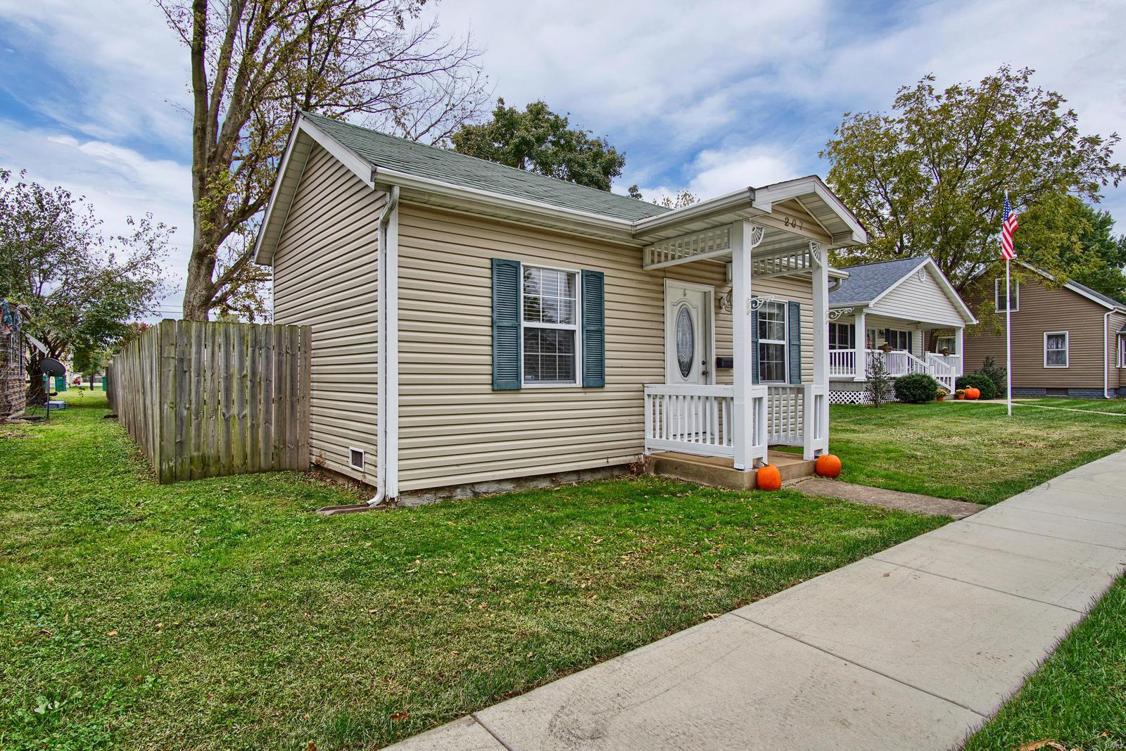 207 East 3rd Street O'Fallon, IL 62269 - Photo 17 of 22 Gallery Image 17