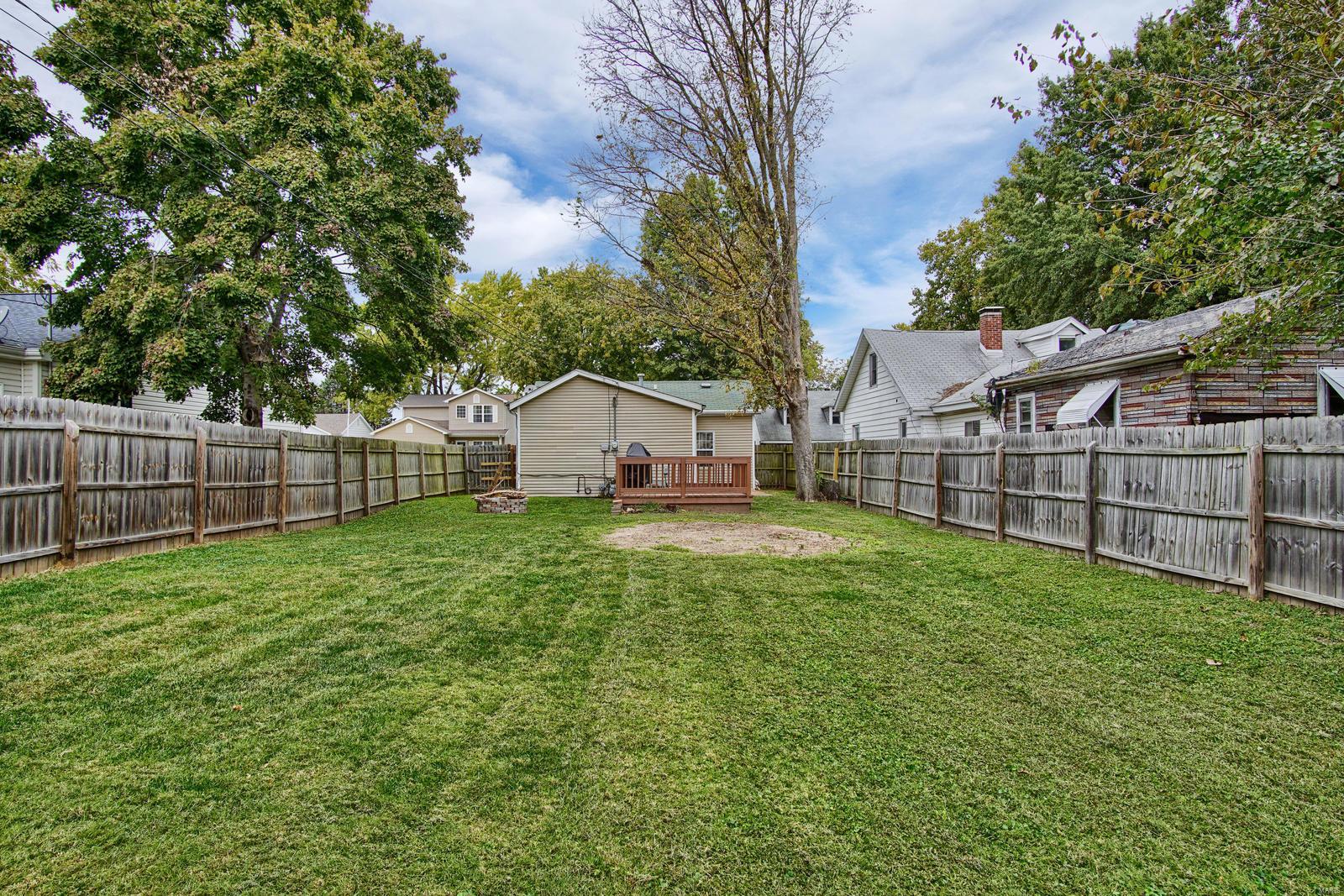 207 East 3rd Street O'Fallon, IL 62269 - Photo 19 of 22 Gallery Image 19