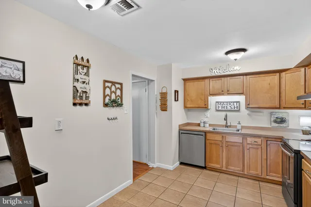 $269,900 | 2969 Aronimink Place, Macungie, PA 18062