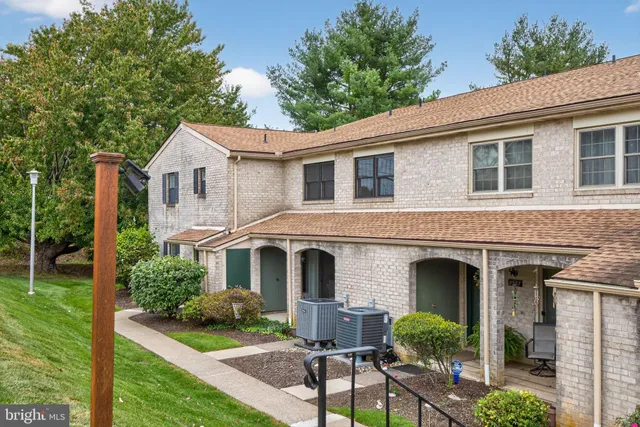 $269,900 | 2969 Aronimink Place, Macungie, PA 18062