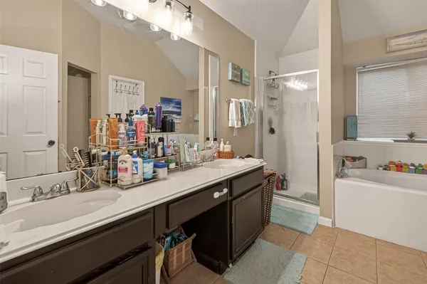 $2,300 | 3611 Stacy Park Circle, Katy, TX 77449