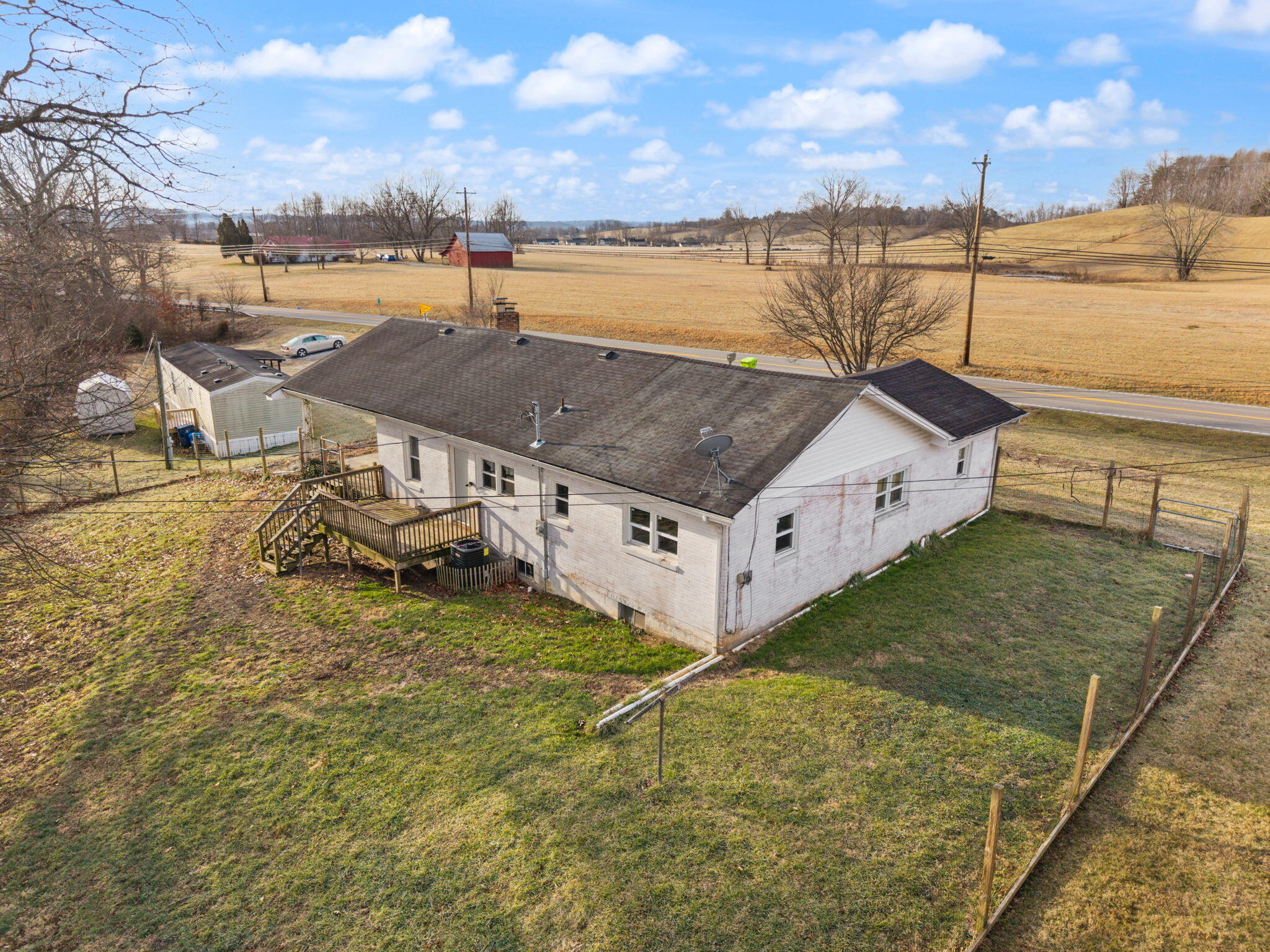 2658 East Laurel Road London, KY 40741 - Photo 31 of 36 7-web-or-mls-DJI_20260214090556_0018_D