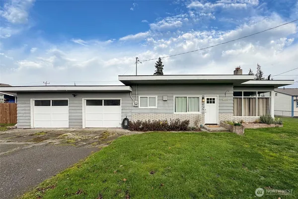$425,000 | 413 Orcas Avenue, Port Angeles, WA 98362