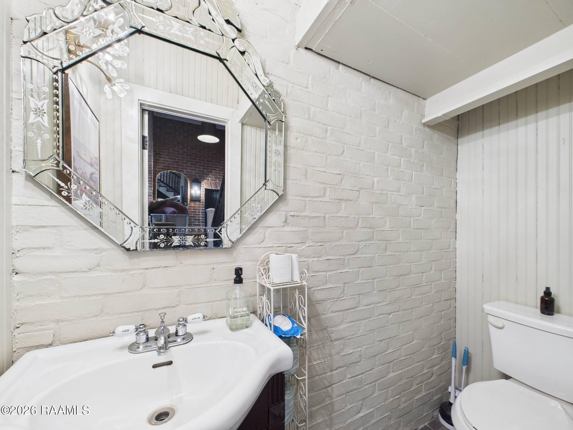 103 Riviera Court Broussard, LA 70518 - Photo 16 of 46 Half Bath