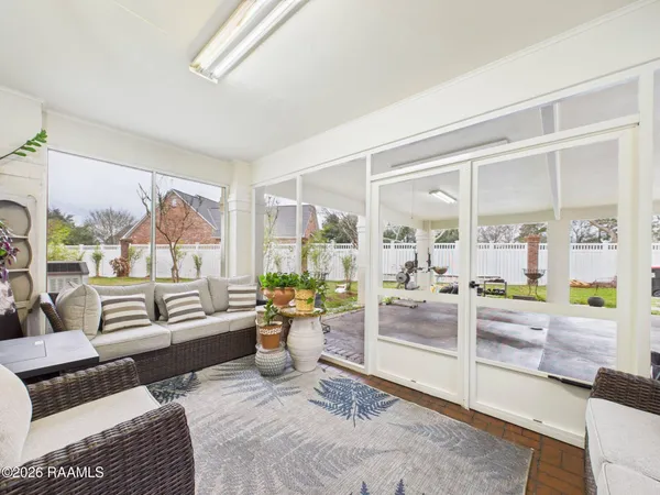 $800,000 | 103 Riviera Court, Broussard, LA 70518