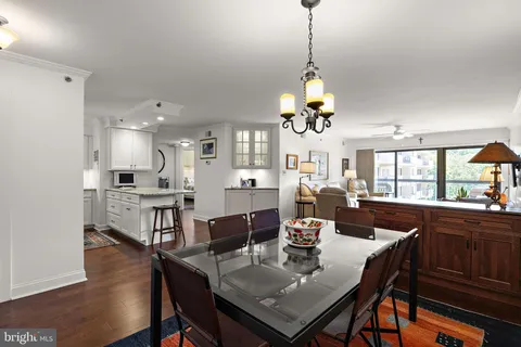 $325,000 | 1704 North Park Drive, Unit 512, Wilmington, DE 19806